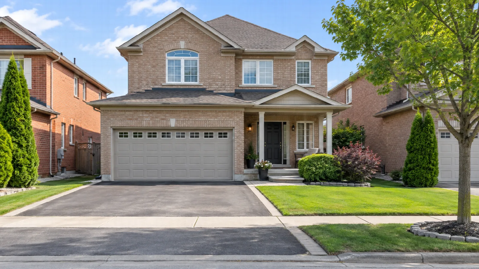 Well-maintained detached suburban home in Brampton