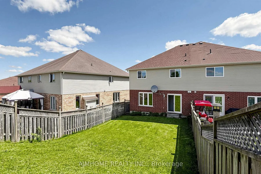 Fenced extra-deep backyard with no homes directly behind
